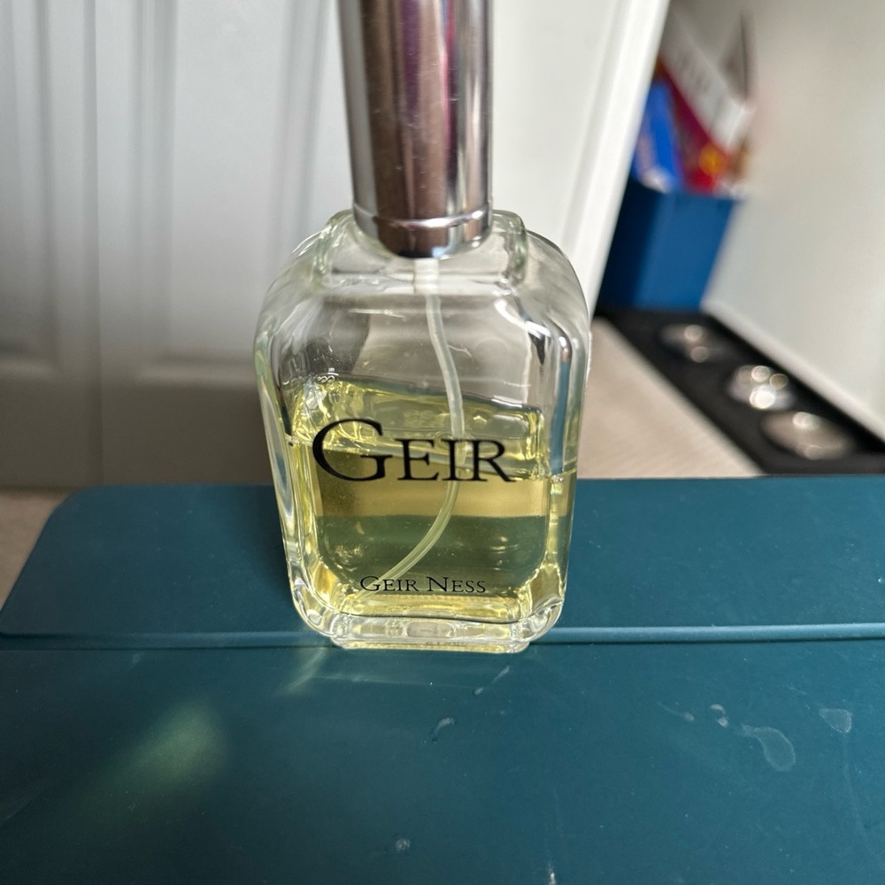 GEIR Eau de Parfum Bottle 3.4 - Picture 4 of 5